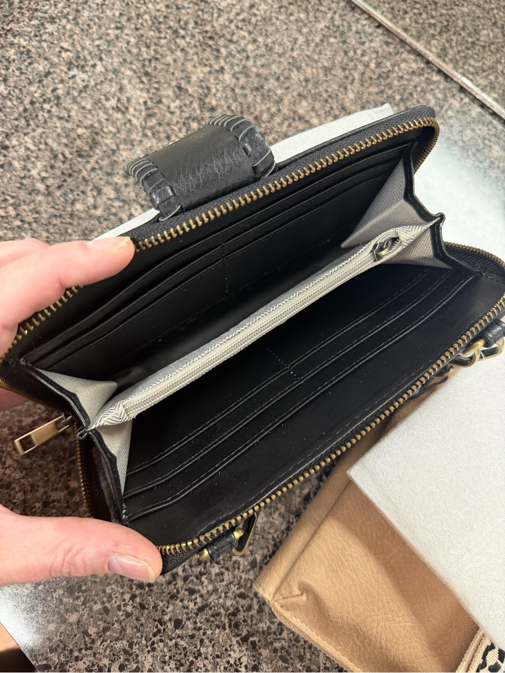 Crossbody Wallet - Picture 2 of 3